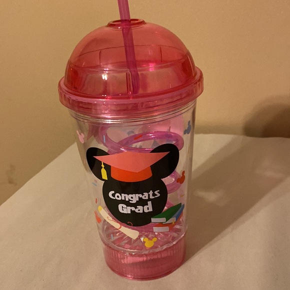 Congrats Grad flashing dome cup(batteries included); card included!🎓🎓🎓🎓🎓🎓 - Picture 3 of 4